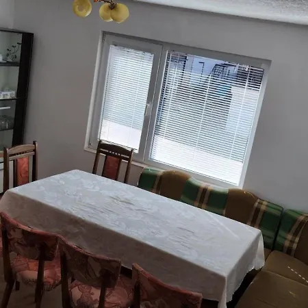 Apartamento елиани *